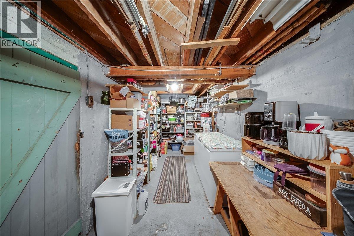 1109 Nelson Avenue - 33