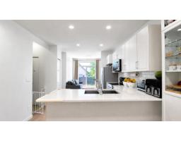 35 14555 68 Avenue, Surrey, BC V3S2A8 Photo 9