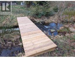 5075 Longview Dr, Bowser, BC V0R1G0 Photo 8