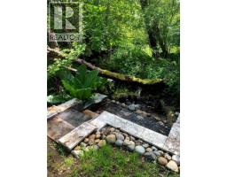 5075 Longview Dr, Bowser, BC V0R1G0 Photo 9