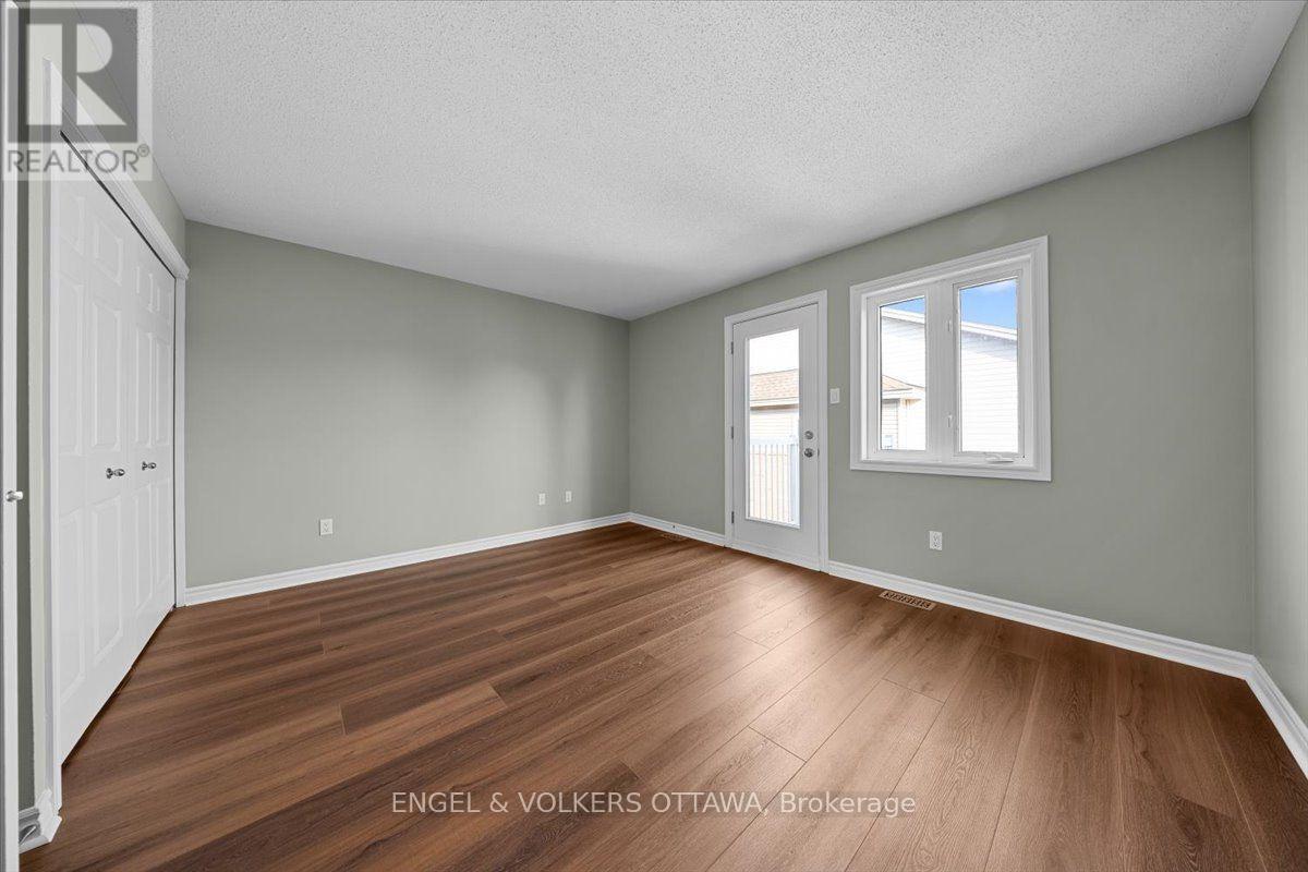 #9 2820 BASELINE ROAD - Image 23