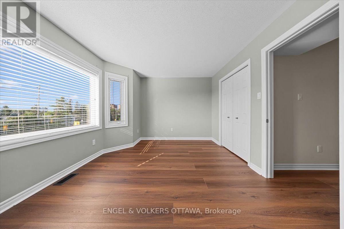 #9 2820 BASELINE ROAD - Image 28