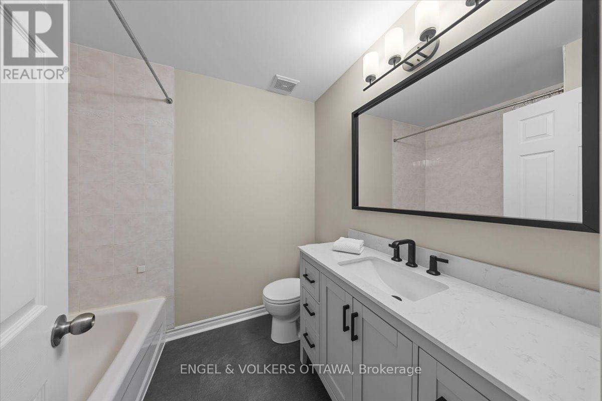 #9 2820 BASELINE ROAD - Image 31