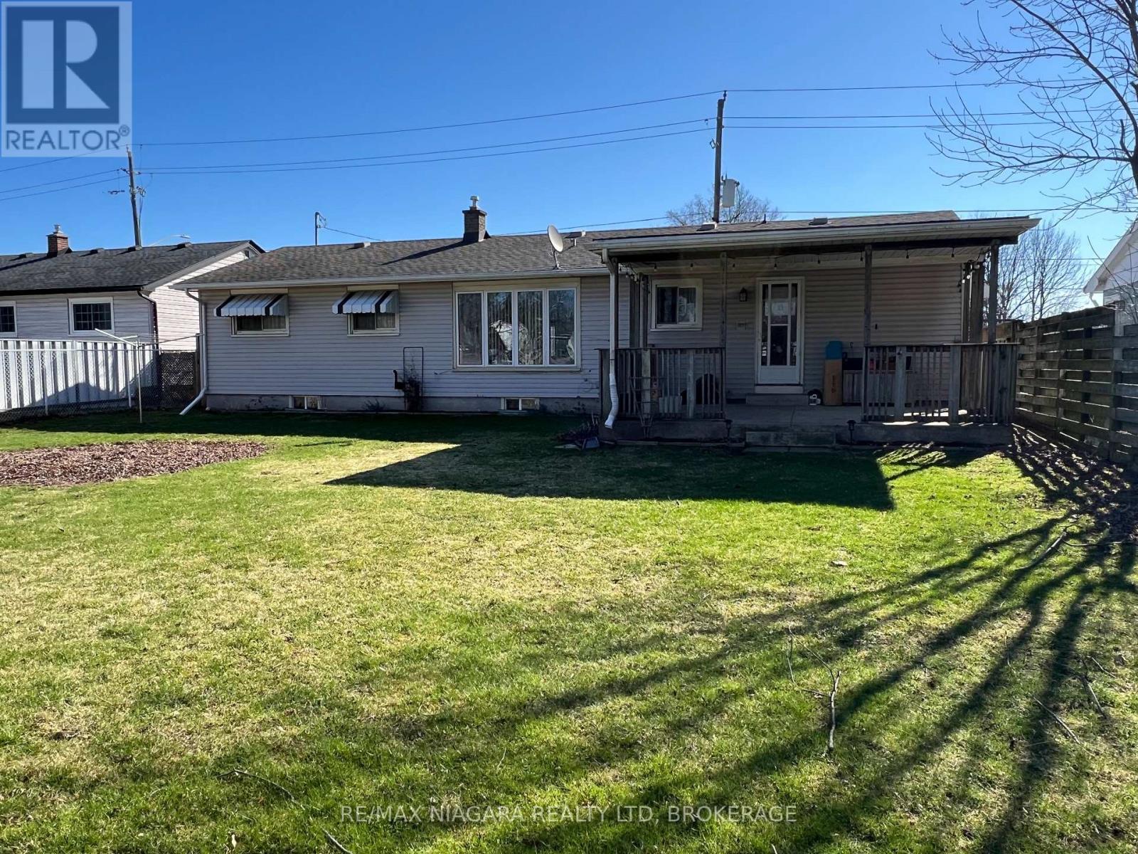 4577 DRUMMOND ROAD - 5