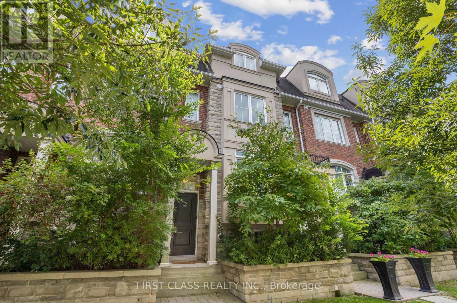 Photo of 133A Finch Avenue