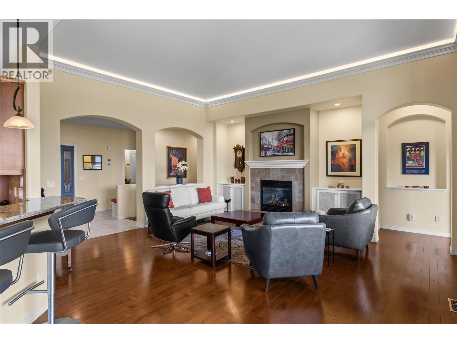 2 4100 Gallaghers Parkland, Kelowna