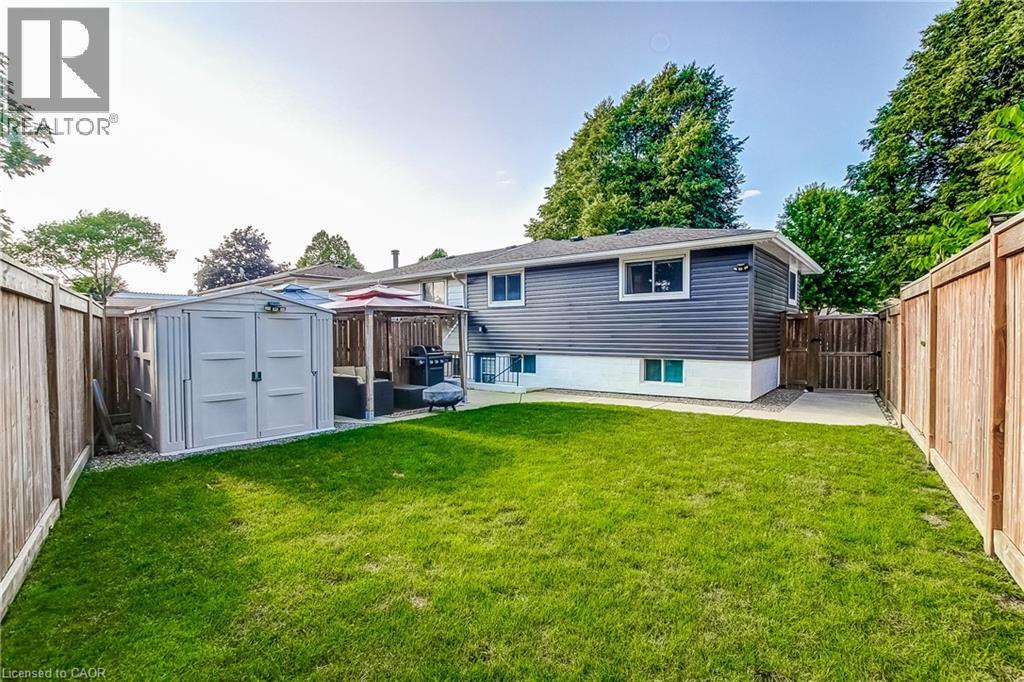 323 CRANBROOK Drive - Image 43