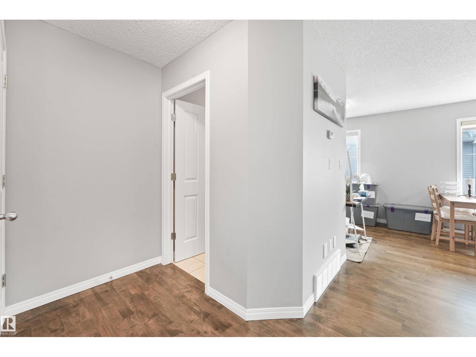 #40 1030 chappelle BV SW - 12
