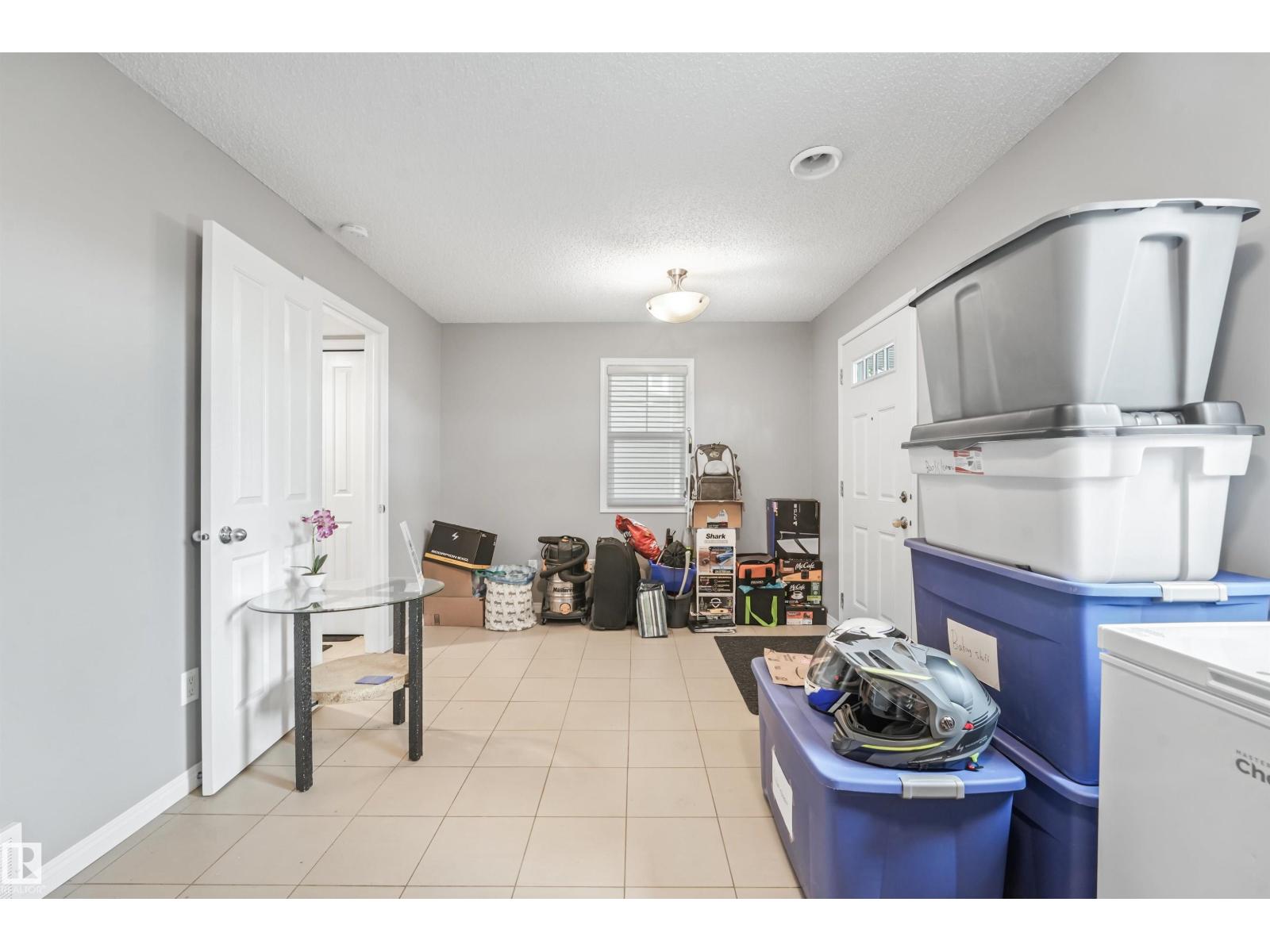 #40 1030 chappelle BV SW - 4
