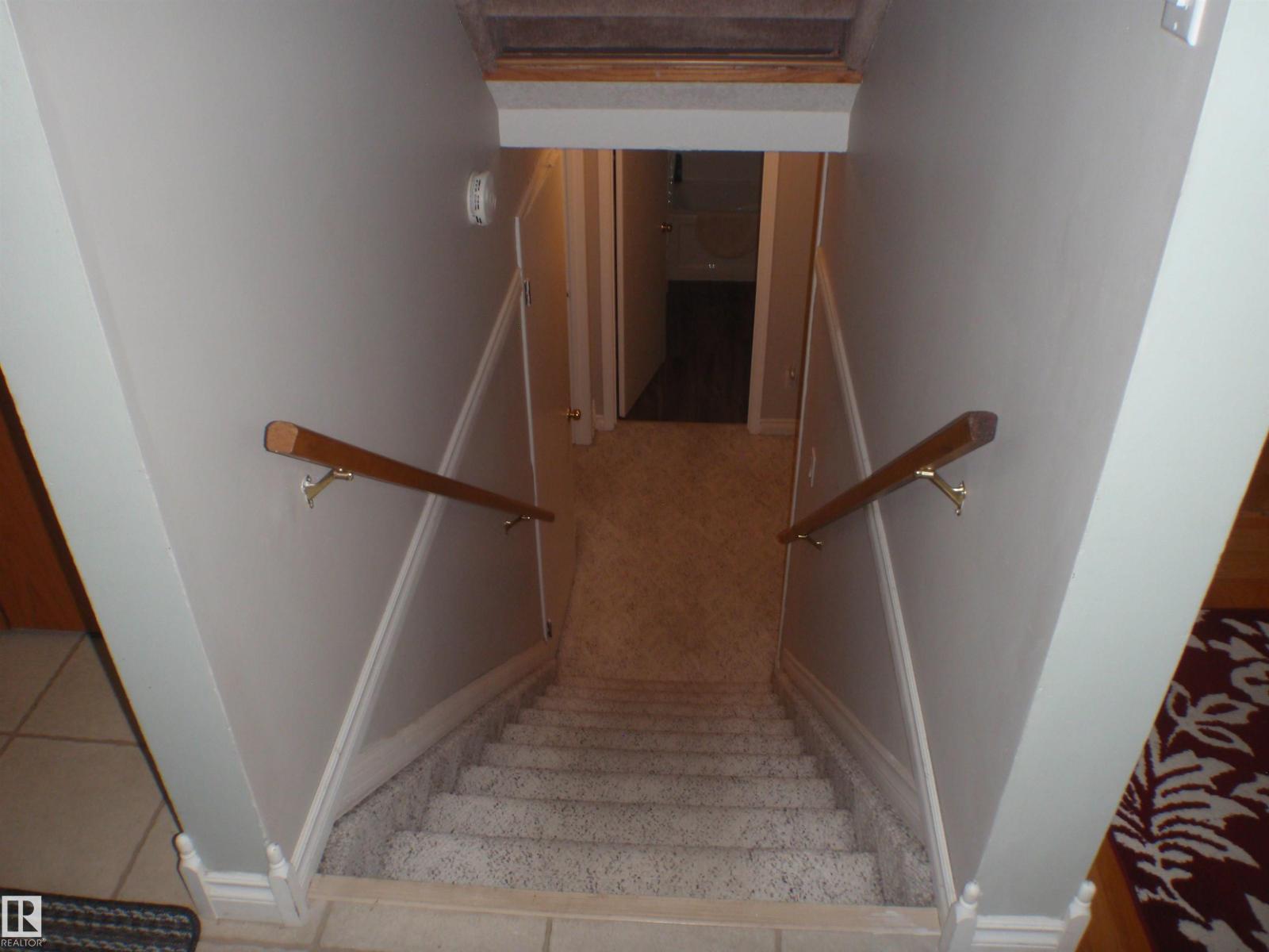 5802 53 ST - Image 58