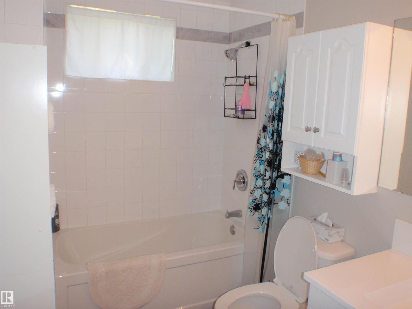 5802 53 ST - Image 64