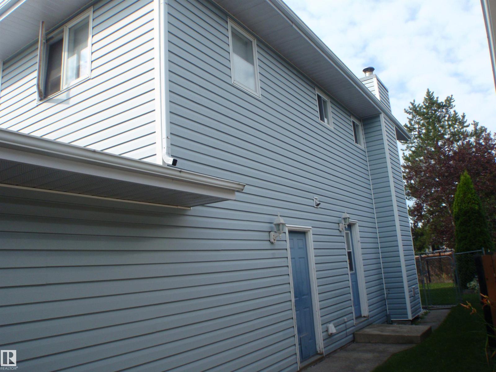 5802 53 ST - 8