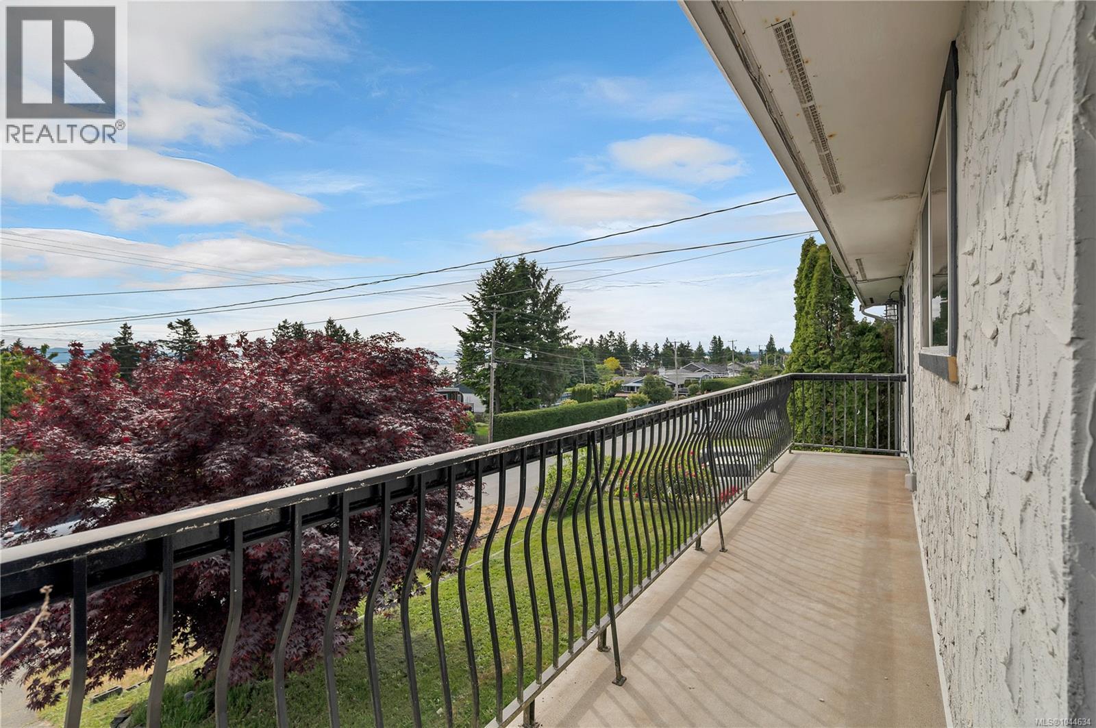 880 Galerno Rd - 34