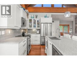 4pc Ensuite bath - 9845 Eastside Road Unit# 151, Vernon, BC V1H1Z2 Photo 9
