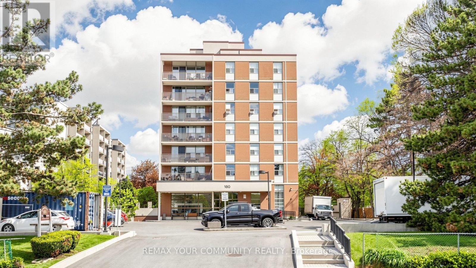 #8 180 DUDLEY AVENUE - 1