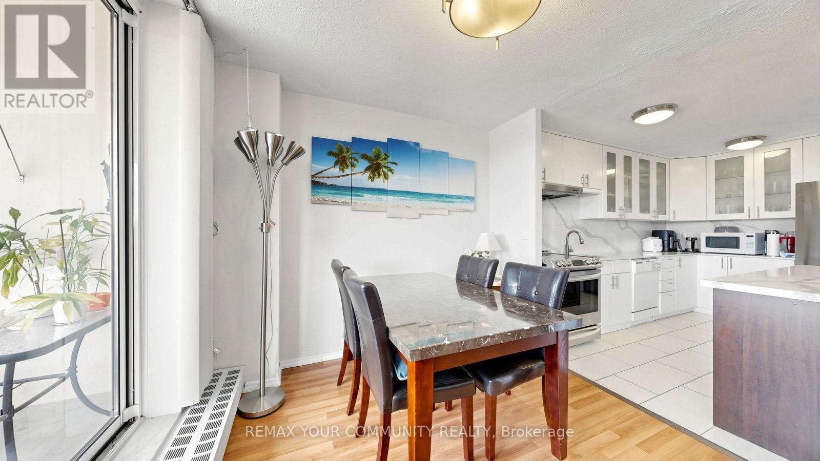 #8 180 DUDLEY AVENUE - 15
