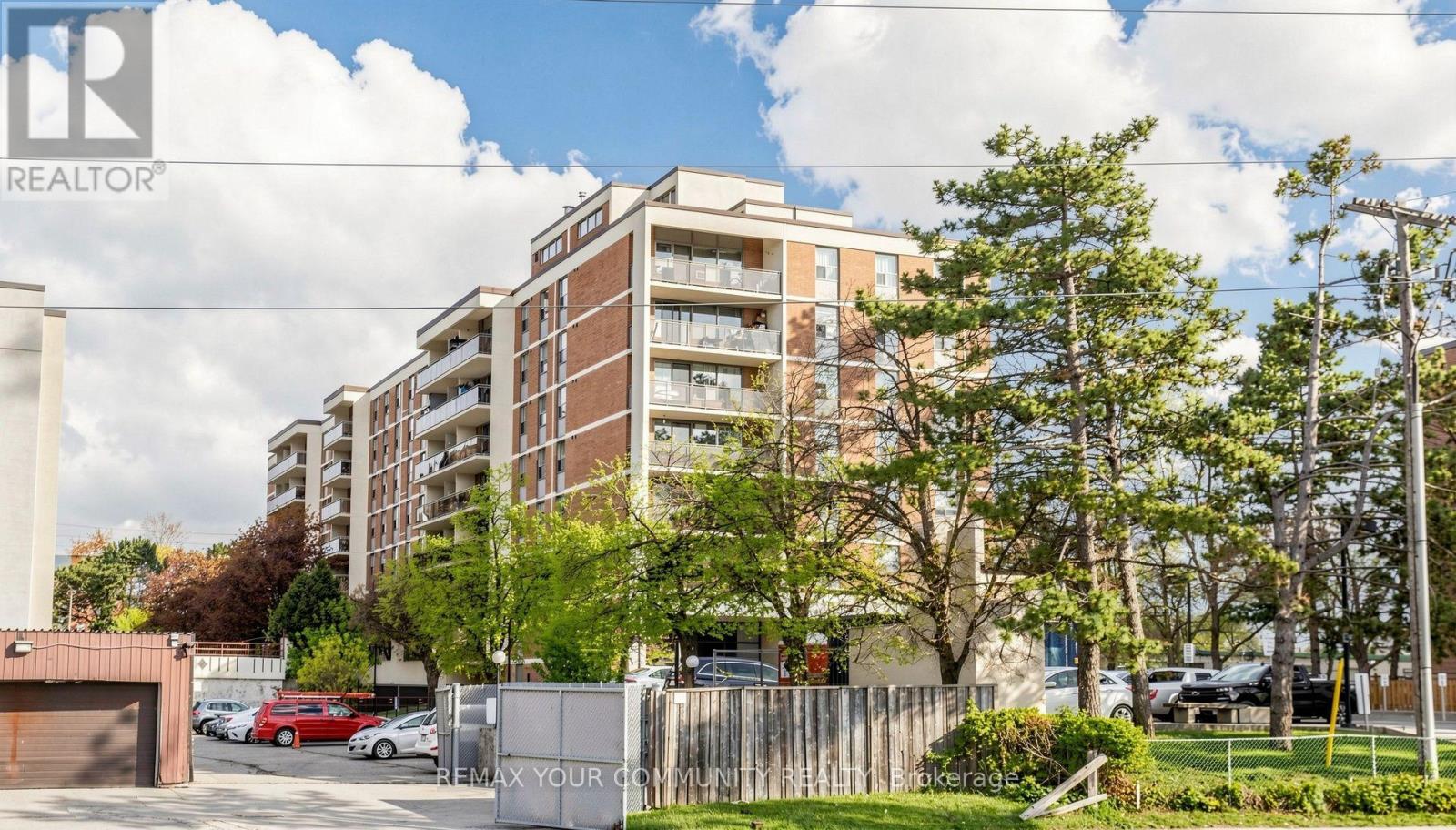 #8 180 DUDLEY AVENUE - 2