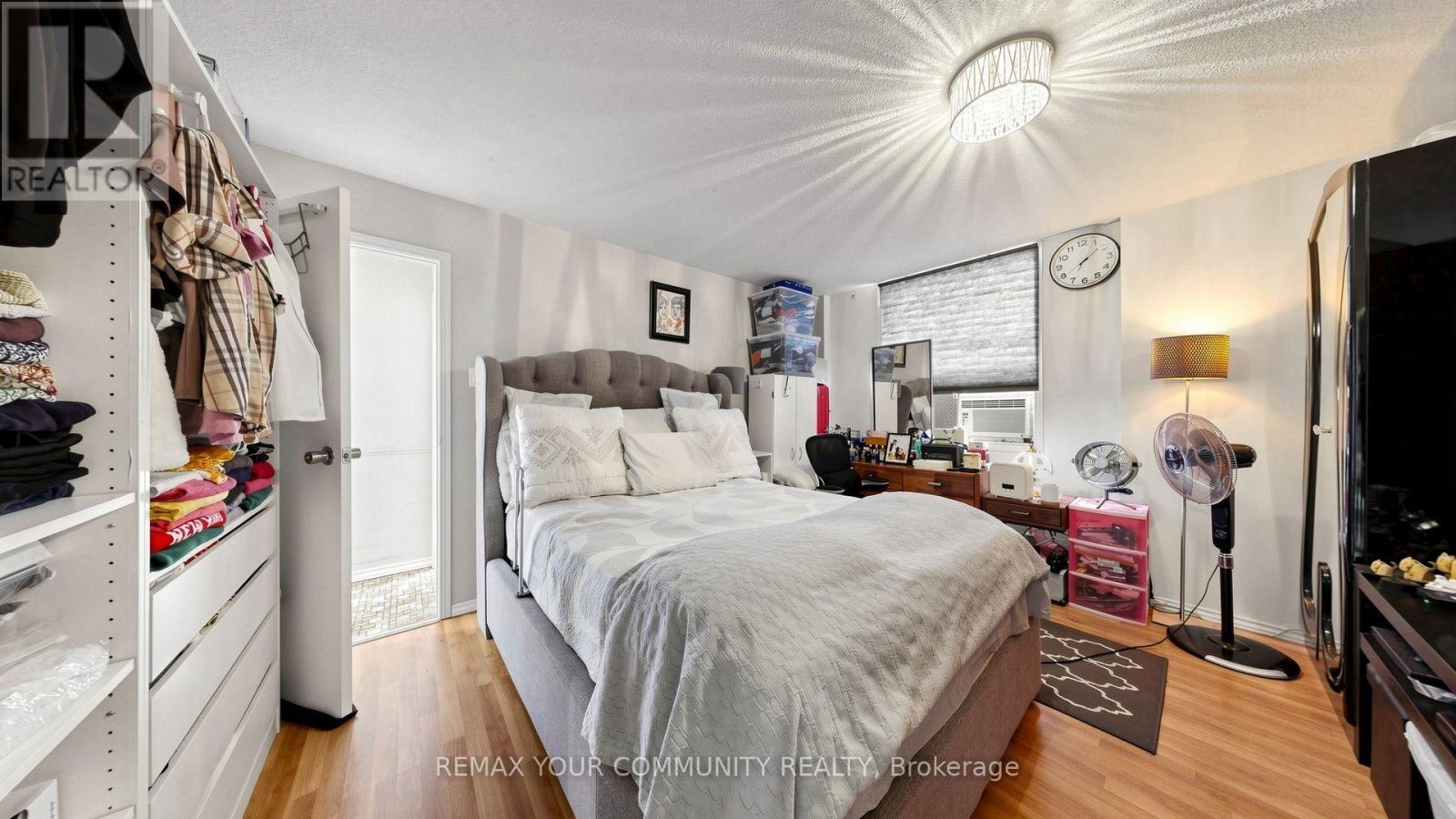 #8 180 DUDLEY AVENUE - 21