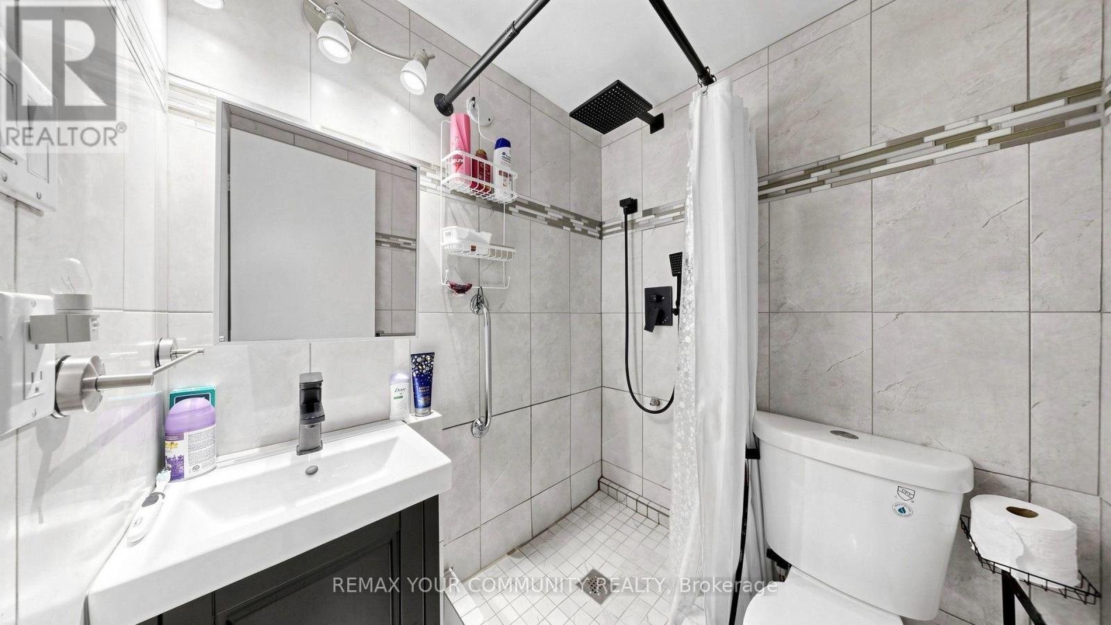 #8 180 DUDLEY AVENUE - 23