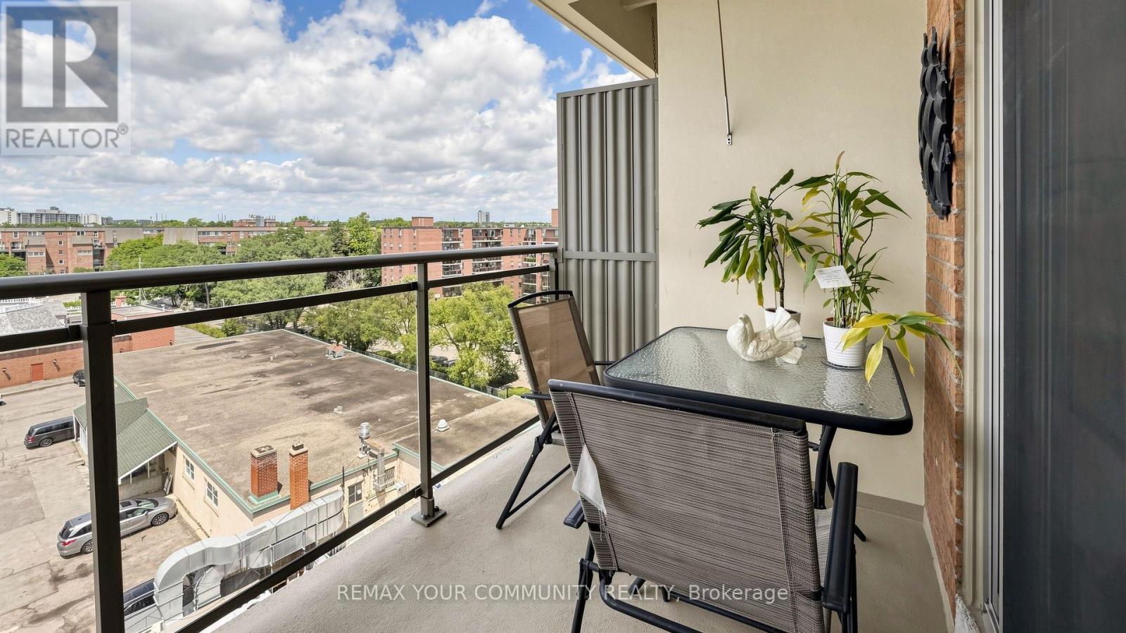 #8 180 DUDLEY AVENUE - 33