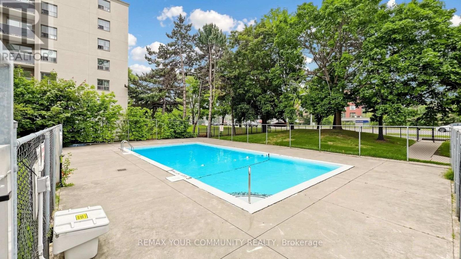 #8 180 DUDLEY AVENUE - 41