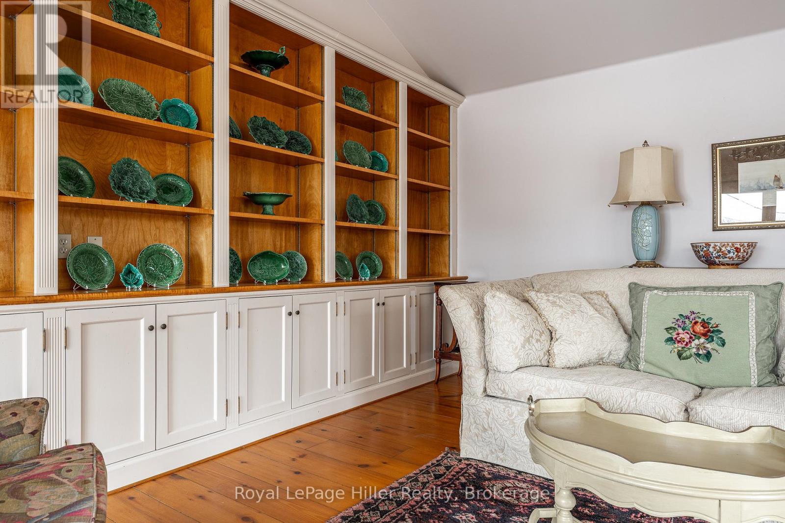 530 HOLMES STREET - Image 21