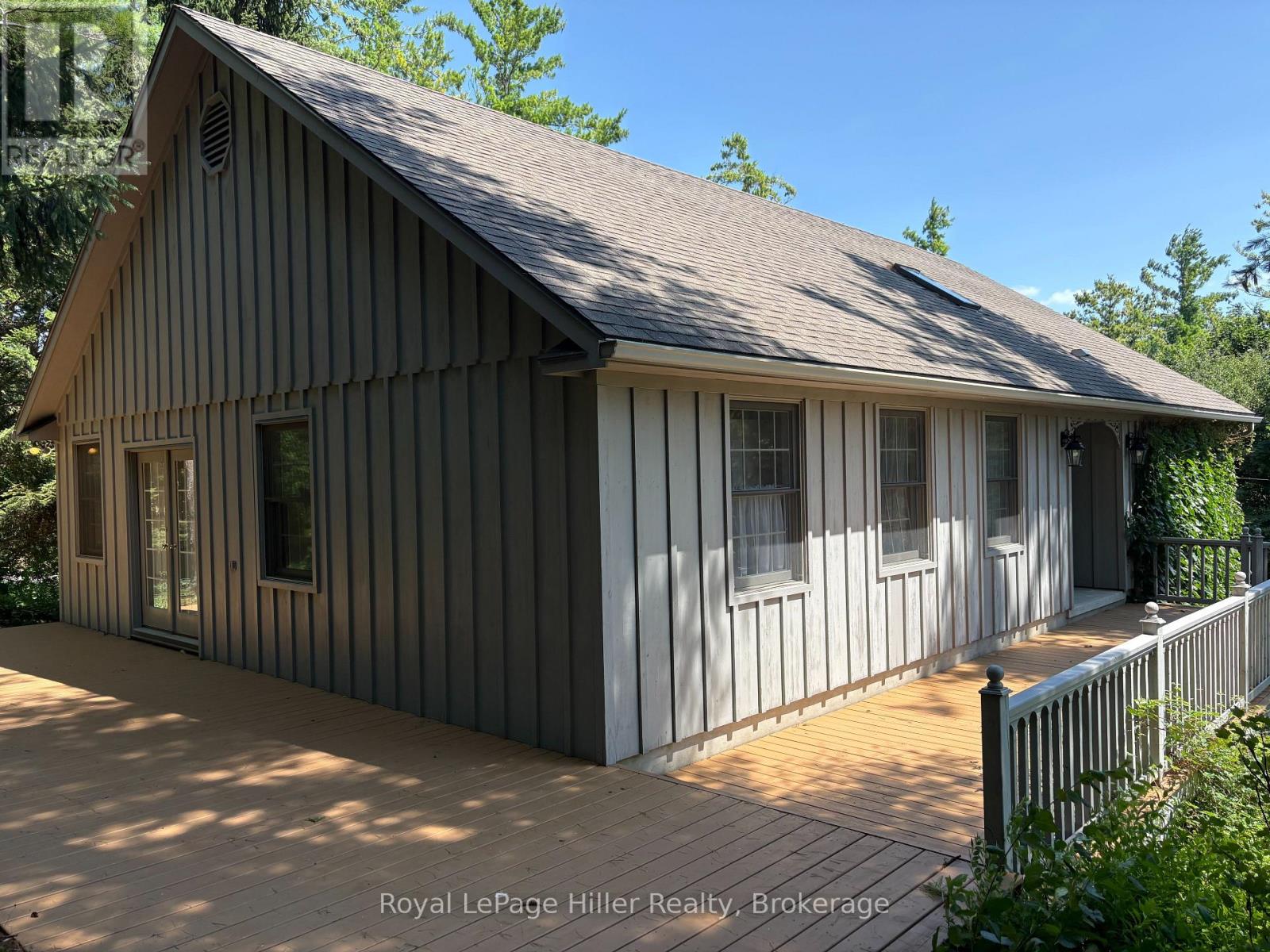 530 HOLMES STREET - Image 4