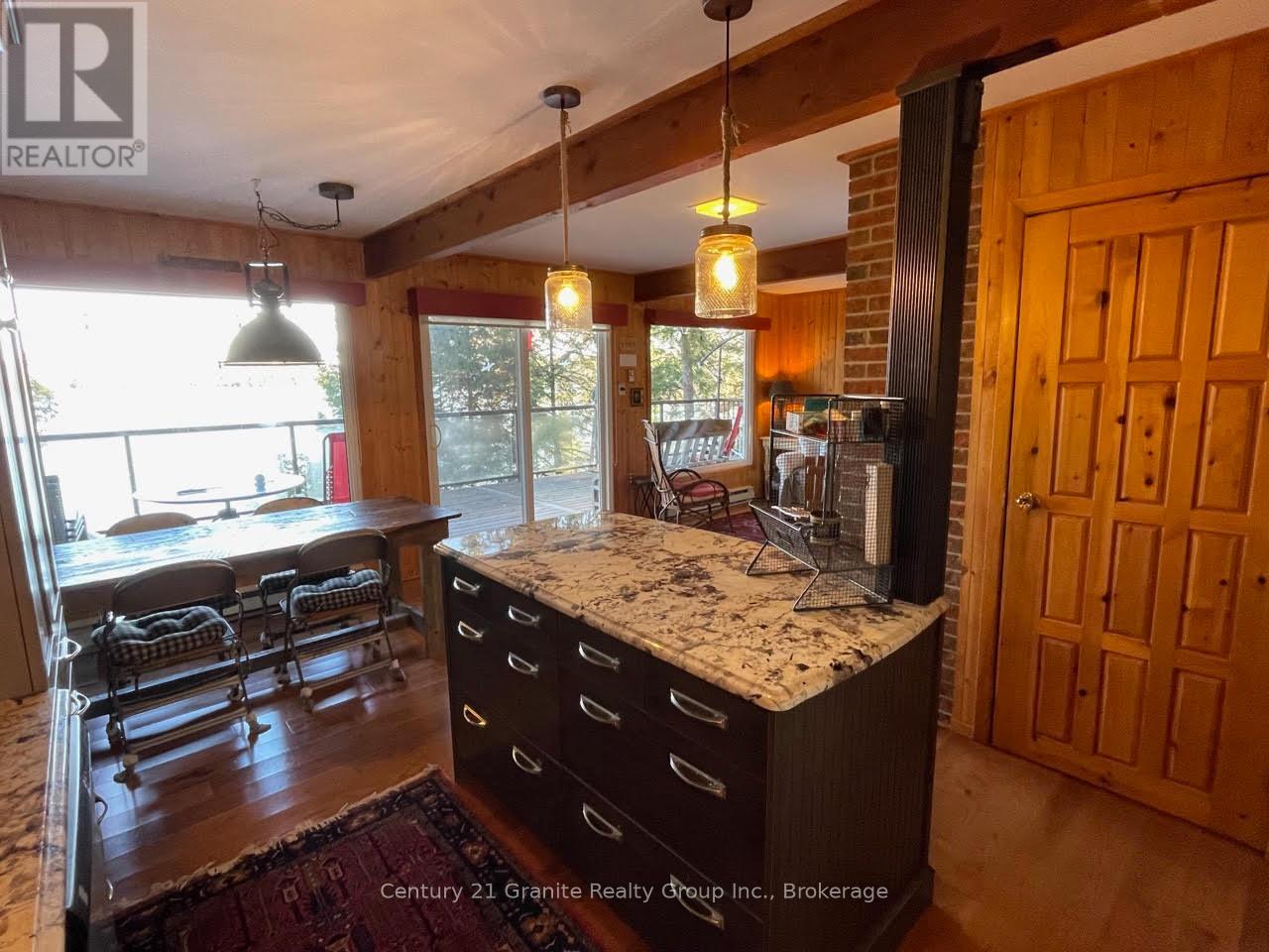 1038 BROKEN PADDLE ROAD - Image 16