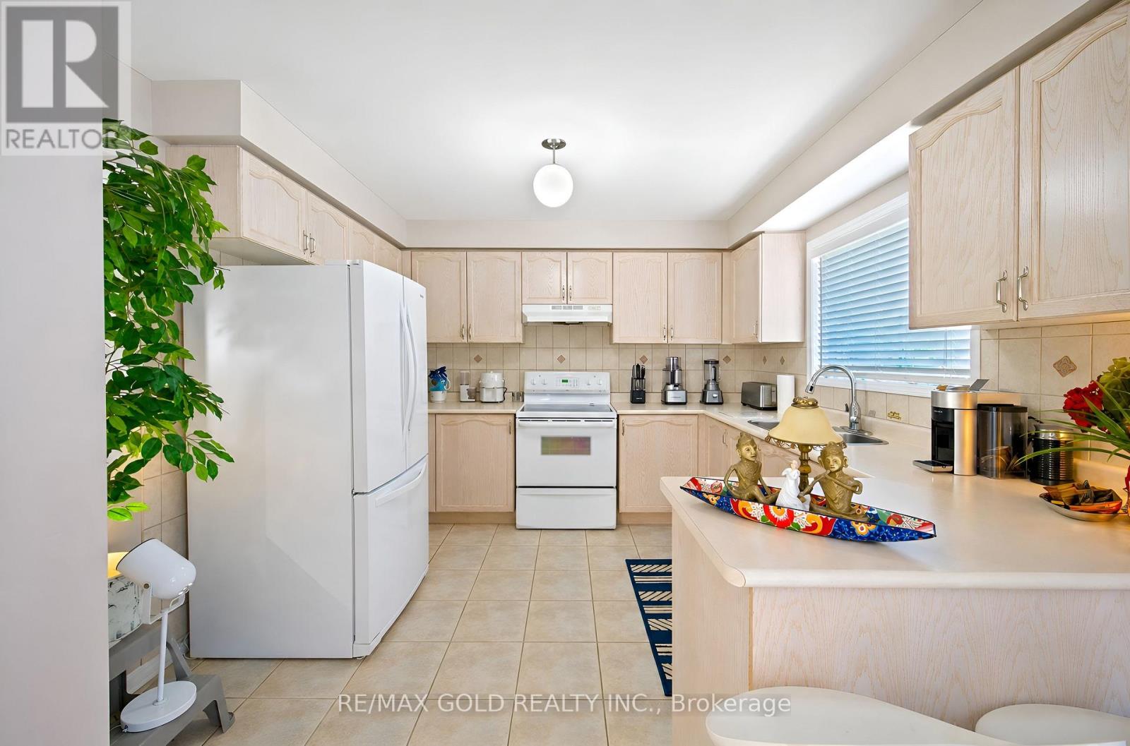 19 FLORENCE DRIVE - 13