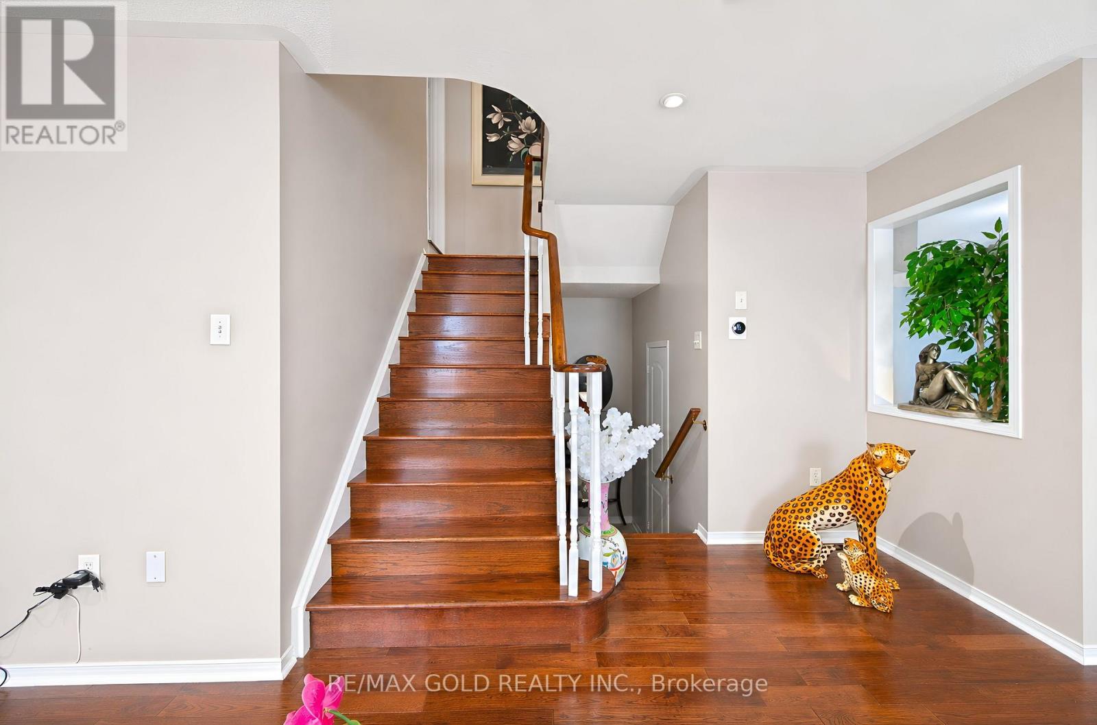 19 FLORENCE DRIVE - 17