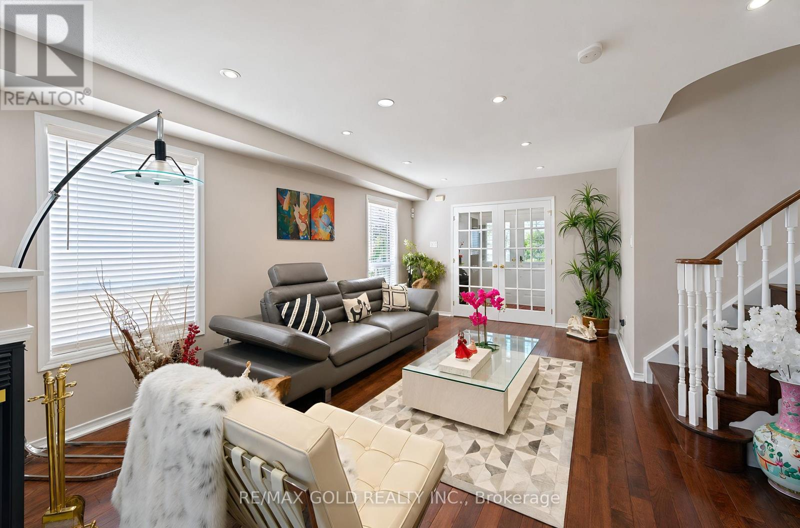 19 FLORENCE DRIVE - 7