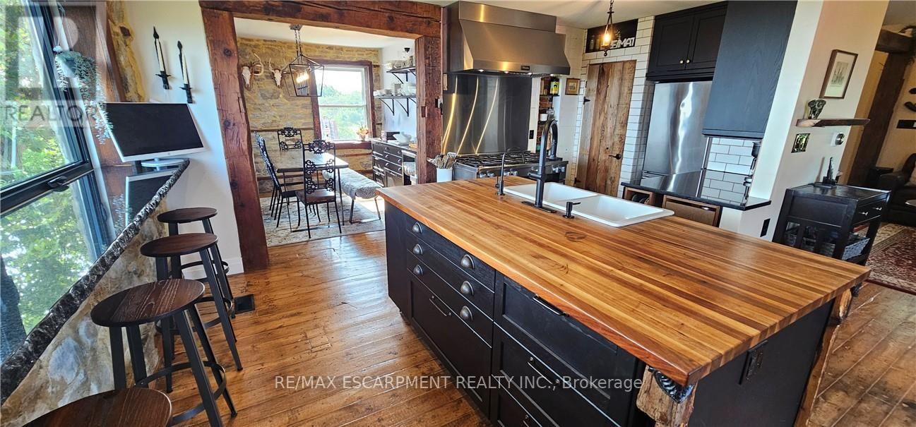 665 RIDGE ROAD - Image 37