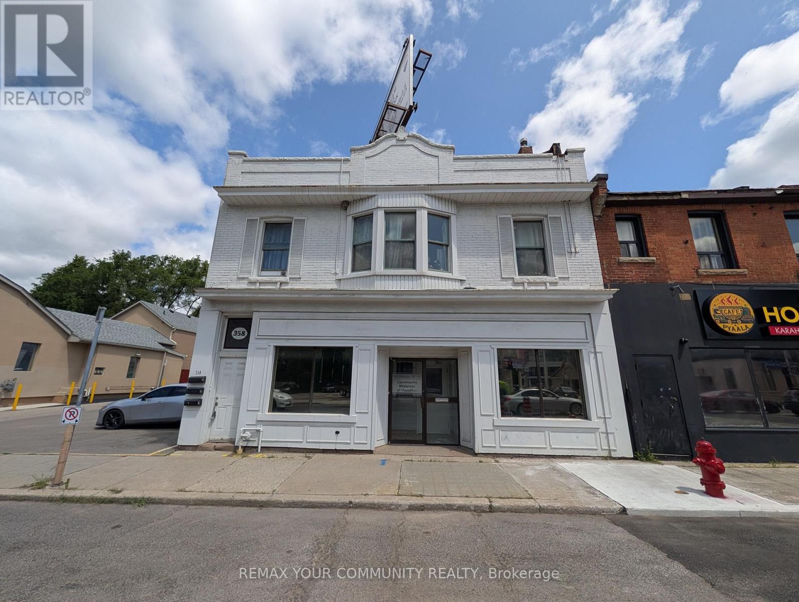 358 MAIN STREET W