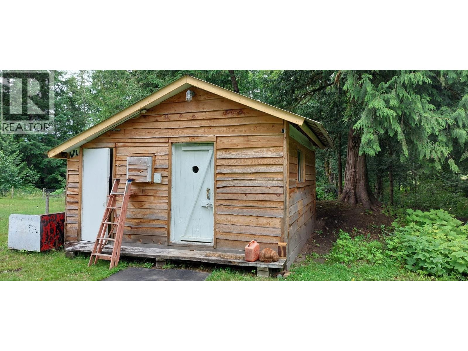 520 TONQUIN ROAD - 21