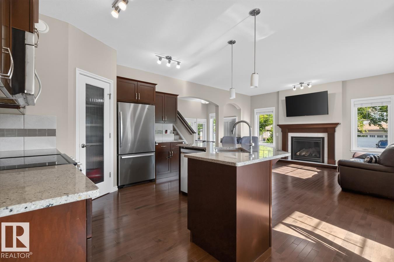 109 SELKIRK PL - Image 12