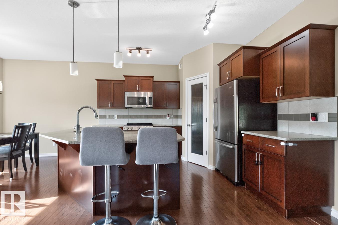 109 SELKIRK PL - Image 8