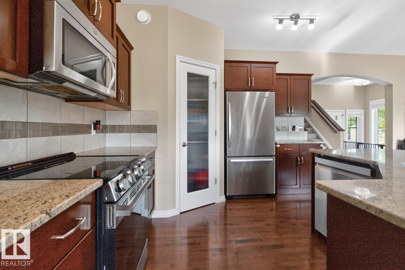 109 SELKIRK PL - Image 13