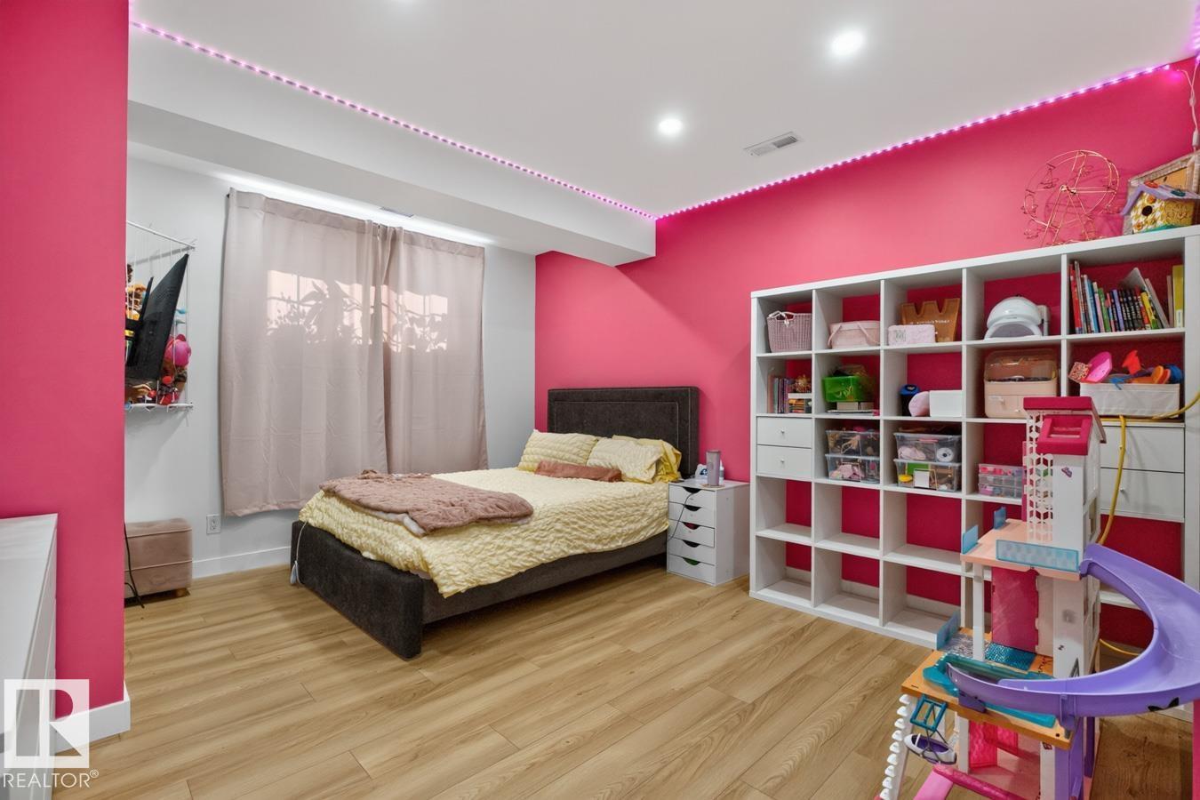 109 SELKIRK PL - Image 33