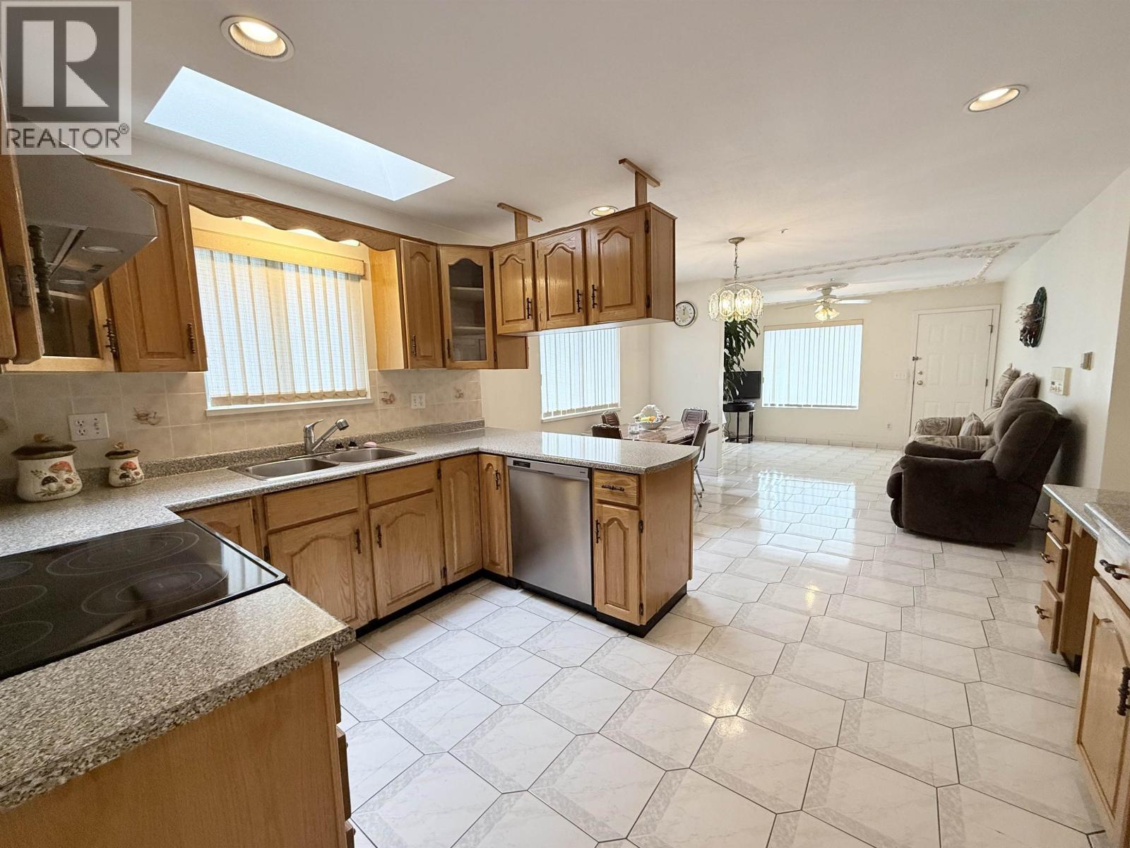 2458 E 5TH AVENUE, Vancouver