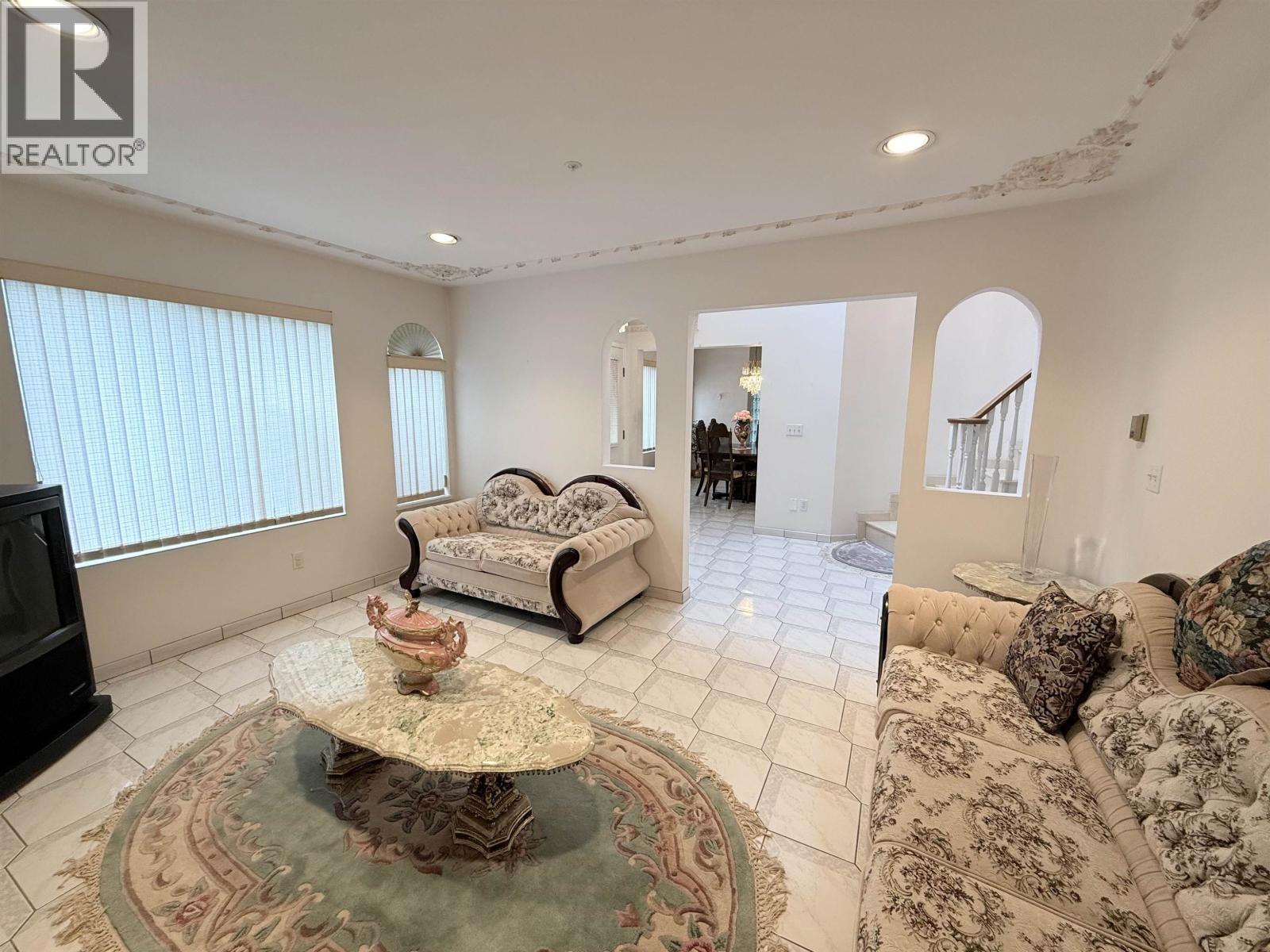 2458 E 5TH AVENUE, Vancouver