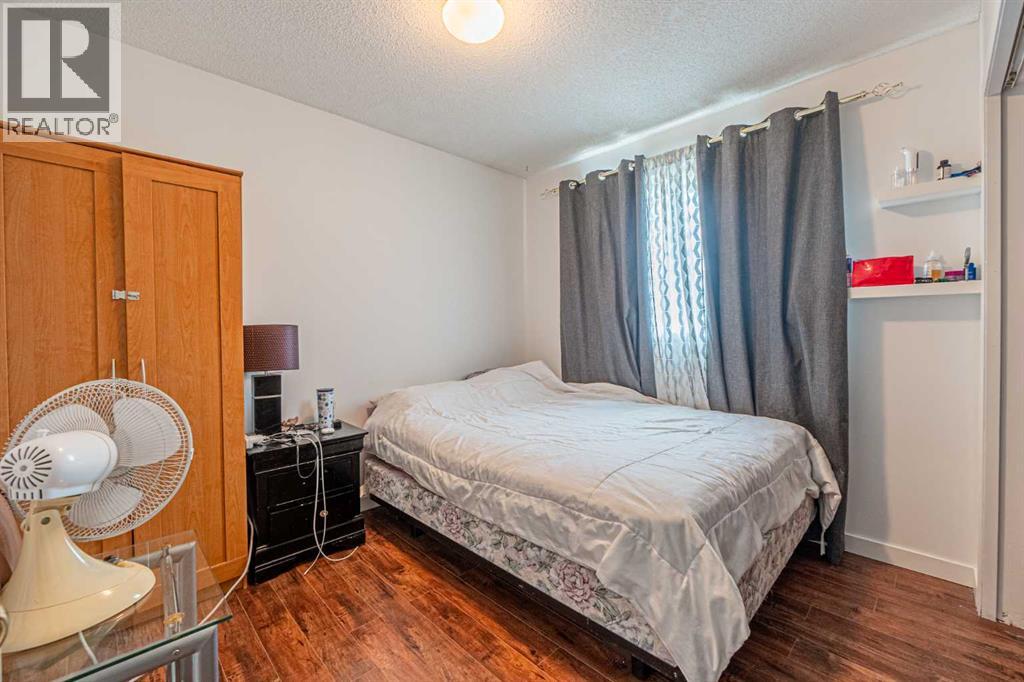 35 Martin Crossing Park NE - 23