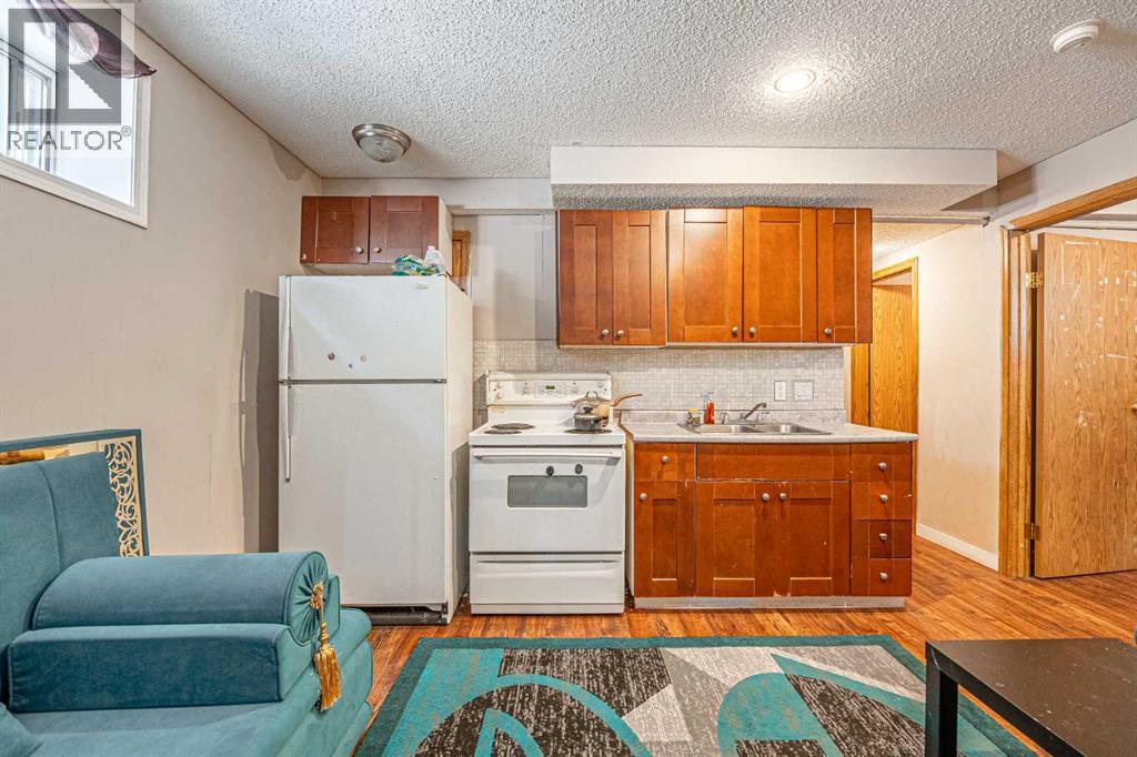 35 Martin Crossing Park NE - 28