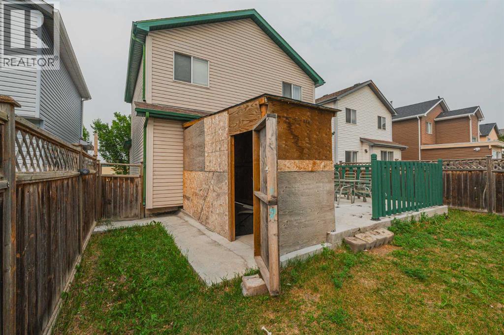 35 Martin Crossing Park NE - 33