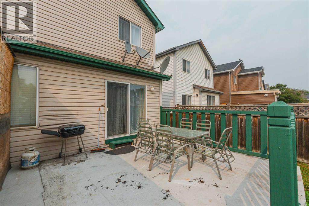35 Martin Crossing Park NE - 34