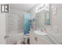 35 Martin Crossing Park NE - photo 20