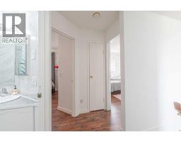 35 Martin Crossing Park NE - photo 21