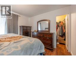35 Martin Crossing Park NE - photo 24
