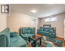 35 Martin Crossing Park NE - photo 27