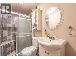 35 Martin Crossing Park NE - photo 29