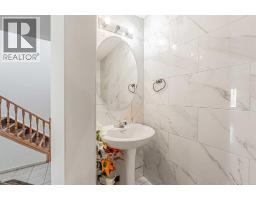 35 Martin Crossing Park NE - photo 5